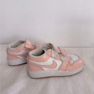 Toddler Nikes Size 7C